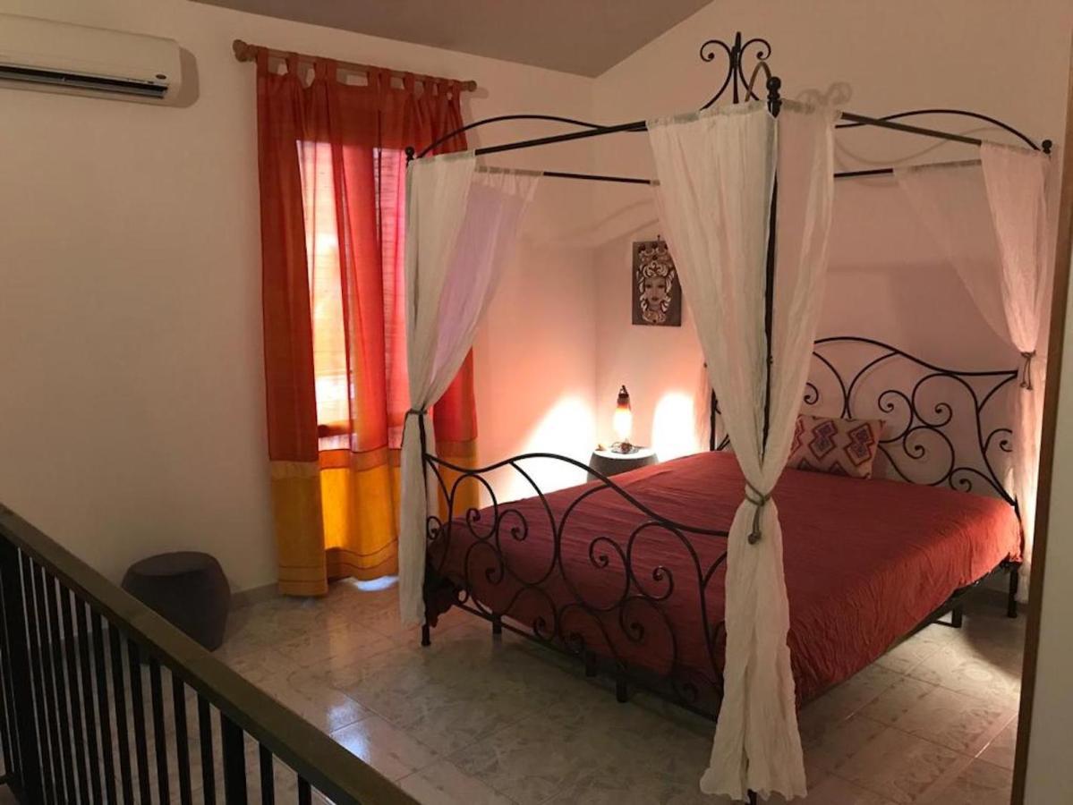 Tuttifrutti Holiday Acireale Exterior foto